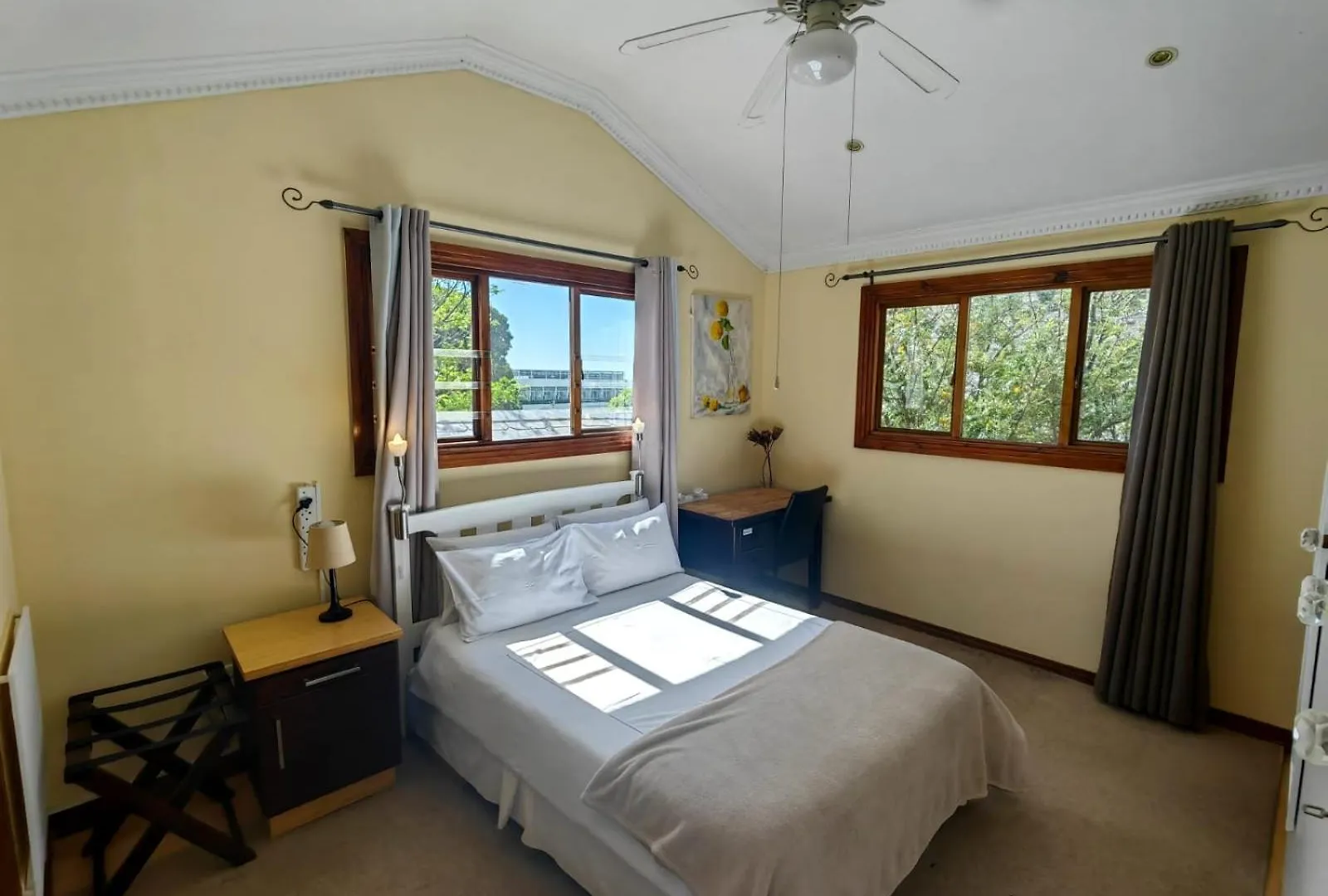 Swiss Cottage Guest House Le Cap