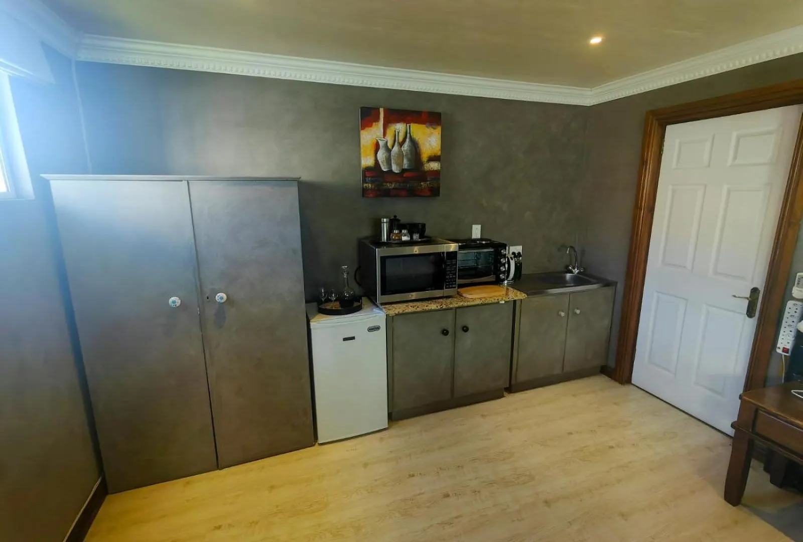 Swiss Cottage Guest House Le Cap