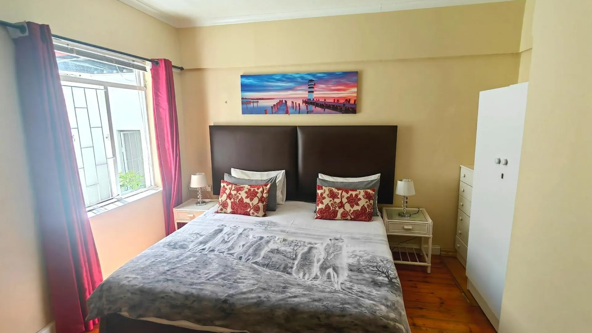 Swiss Cottage Guest House Le Cap